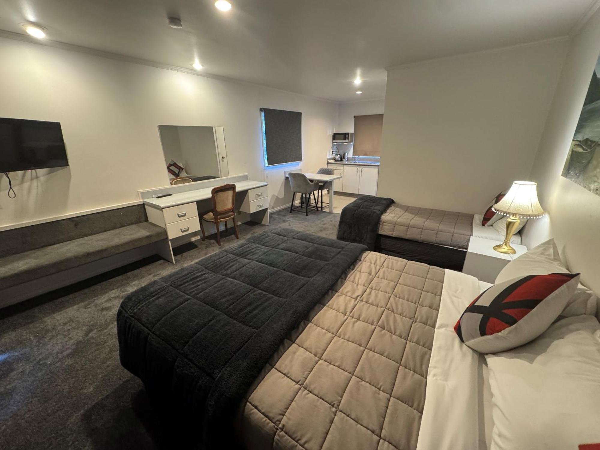 Settlers Motor Lodge Lower Hutt Kültér fotó